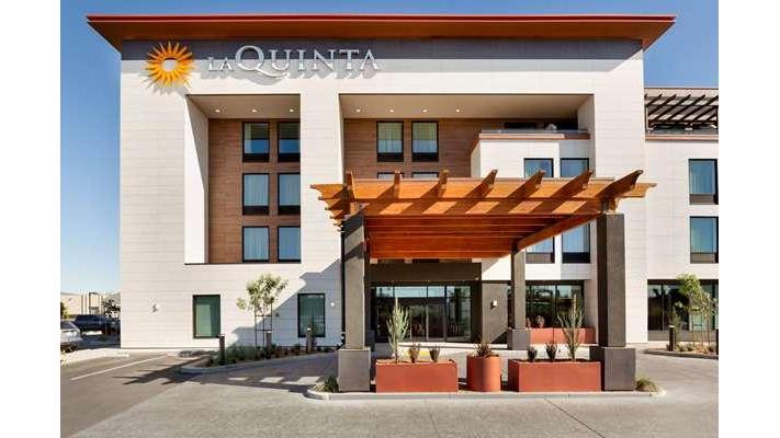 La Quinta Inn & Suites by Wyndham Santa Rosa Sonoma